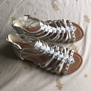 White Sandals size 6 1/2